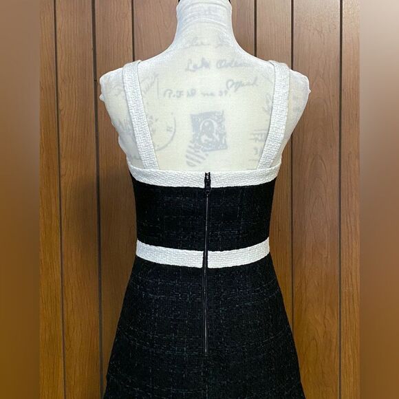 Alice and Olivia Mini Square Neck Dress size 4 - Picture 13 of 16